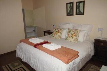 4 Rothman Street B&b