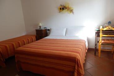 مبيت وإفطار Il Girasole