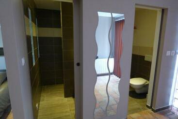 مبيت وإفطار La Chambre De L Olivier