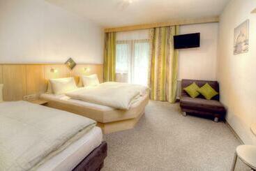 تختخواب و صبحانه Haus Brandner