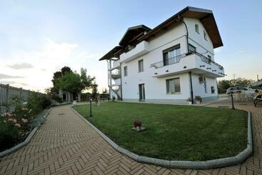 مبيت وإفطار La Lumaca Nel Pozzo