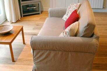 مبيت وإفطار Field Cottage Bed And Continental Breakfast