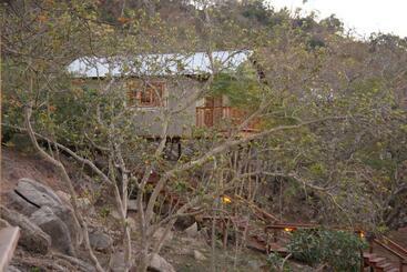 پانسیون 5th Seasons Guesthouse