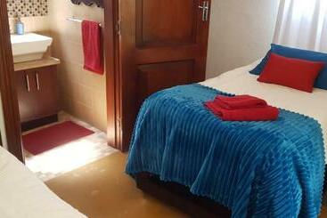 Пансион Dome Home Accommodation