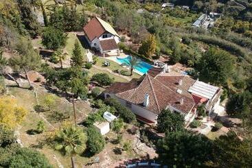Villa Morera Bed & Breakfast