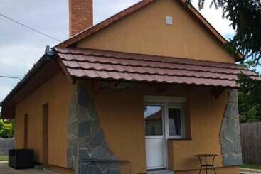 פנסיון Jázmin Apartmanok