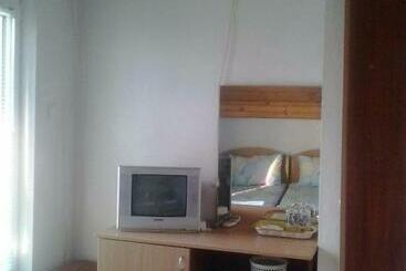 Пансион Summer Sz Guest House