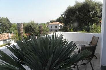 پانسیون Villa Ingrid