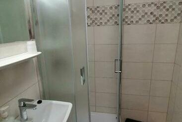 تختخواب و صبحانه Joós Apartman