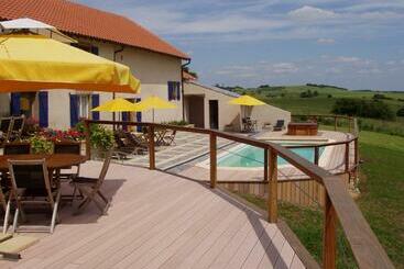 민박 La Dame Blanche