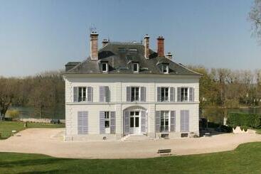 ベッドアンドブレックファースト La Grande Maison