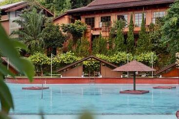 酒店 Jawa Dwipa Heritage Resort