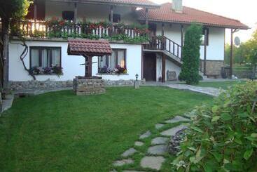 Пансион Guest House Tsvetina