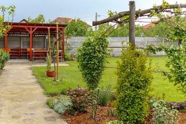 Pension Ladyna