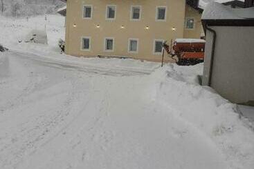 Zirnberg Appartements