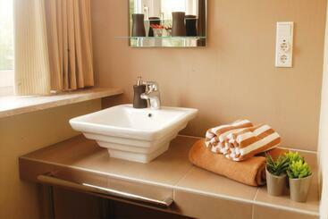 Buten Diek Hotel Restaurant Gmbh &