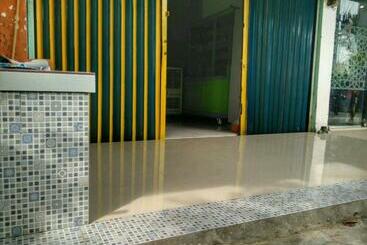 پانسیون Crystall Guesthouse