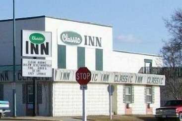 فندق Classic Inn
