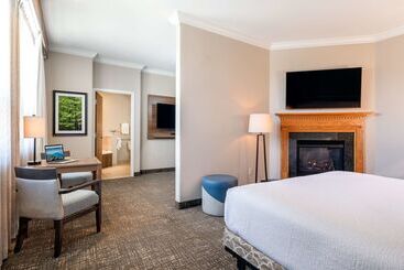 בית מלון כפרי Best Western Plus Waterburystowe
