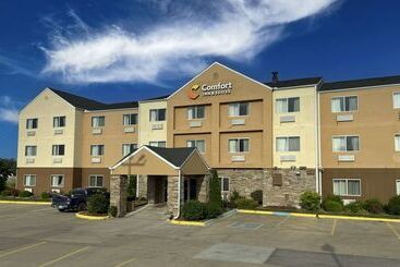酒店 Comfort Inn & Suites Coralville  Iowa City Near Iowa River Landing