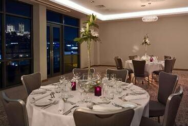 فندق Doubletree By Hilton  Lincoln