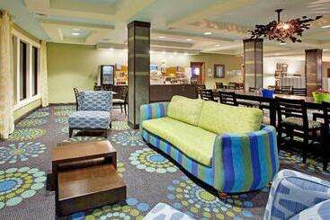 Holiday Inn Express Hotel & Suites Salem, An Ihg