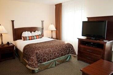 アパートホテル Staybridge Suites Wichita, An Ihg