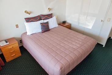 Отель Asure Ashley Motor Lodge