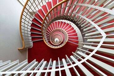 هتل Ramada Encore Leicester City Centre