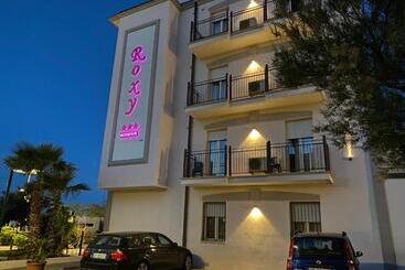 Отель Residence Roxy