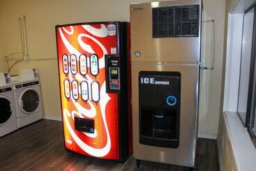 בית מלון כפרי Rodeway Inn Medford South I 5