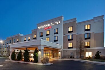 ホテル Springhill Suites By Marriott Wichita East At Plazzio