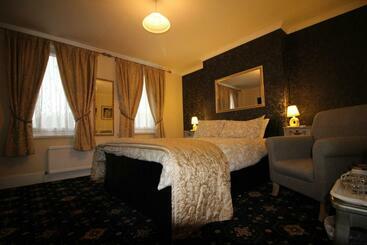 ホテル The West Bank Guest House