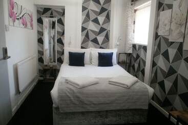 Отель The Withnell