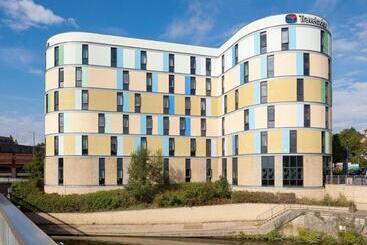 호텔 Travelodge Maidstone Central