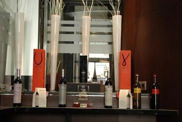 فندق Washington Parquesol Suites &