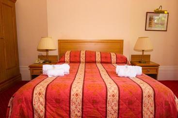 The Mansion Lions Hotel