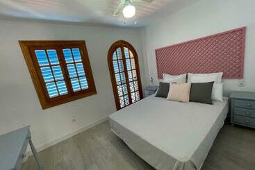 Apartamentos Vela Blanca