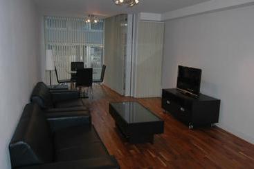 아파트 Access Camden