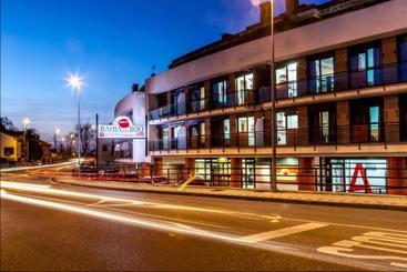 ツーリストアパートメント Apartamentos Bahía De Boó