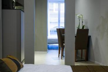 آپارتمان Appartamenti Astoria