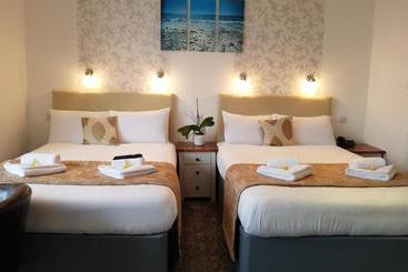 민박 Atlantic Seafront