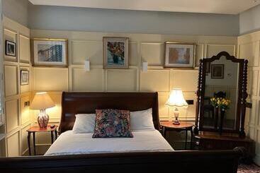 مبيت وإفطار The Galaxie