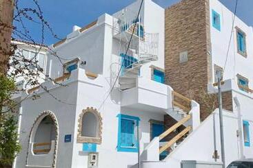 Evi Studios & Apartments