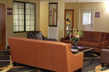 ホテル Americinn By Wyndham Denver Airport