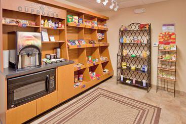 هتل Candlewood Suites Kansas City Airport
