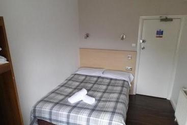 فندق Lynden Court