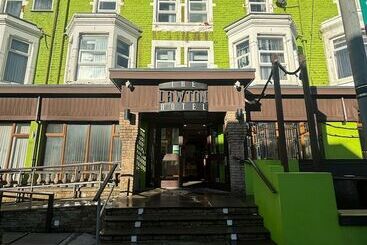 Отель The Lawton