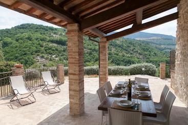 Re Artù Assisi Country Lifestyle