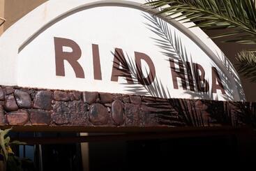 تختخواب و صبحانه Riad Hiba